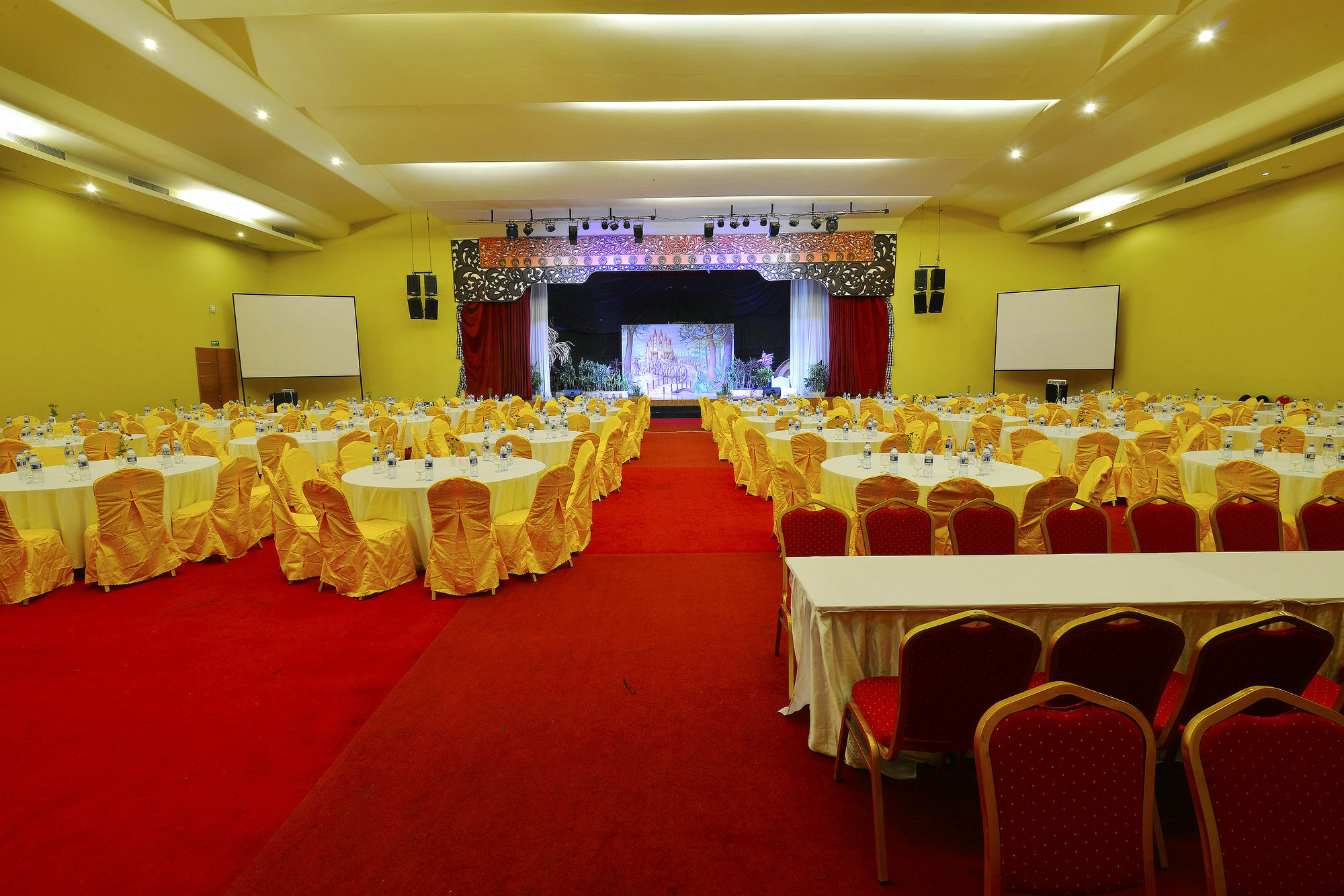 100 Sunset Kuta Hotel & Ballroom Kuta Lombok Exterior foto